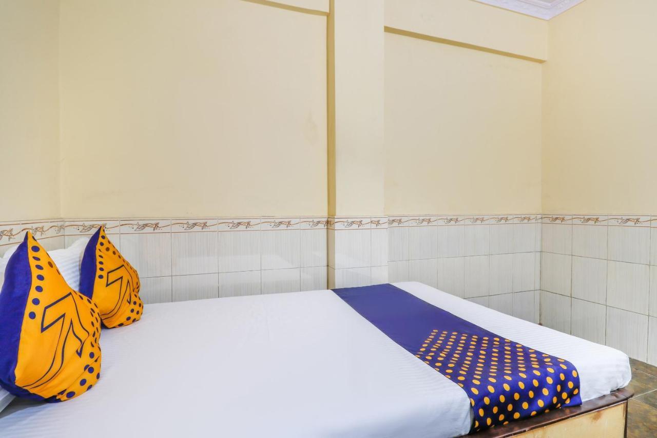 Spot On 66527 Pallavi Lodge Ulhasnagar Exterior photo